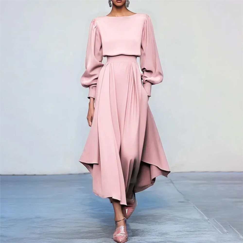 Women Fashion Pose - Gaun Merah Muda Lengan Panjang Musim