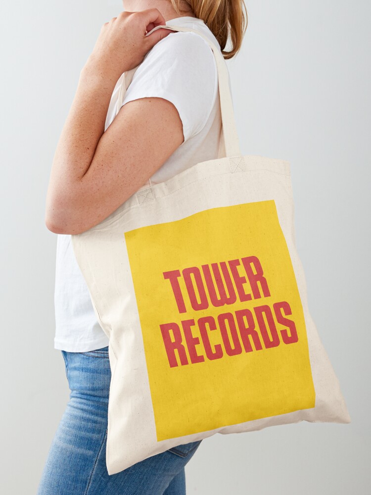 Women'S Fashion In The 1960S - Logo Tower Records (latar belakang kuning)