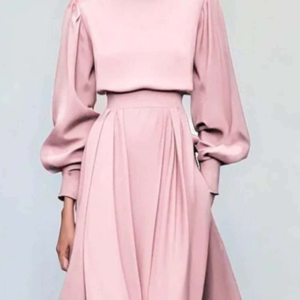 Gaun Merah Muda Lengan Panjang - Women Fashion Pose ulasan dan harga