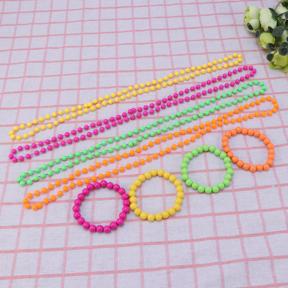 4Pcs Kalung Manik Plastik Wani - Women'S Fashion Of The 70S ulasan dan harga