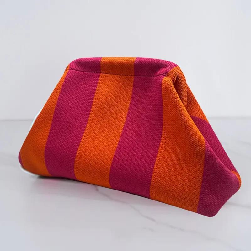 Tas Clutch Rajut Wanita – Tas  - Women Fashion Designers ulasan dan harga