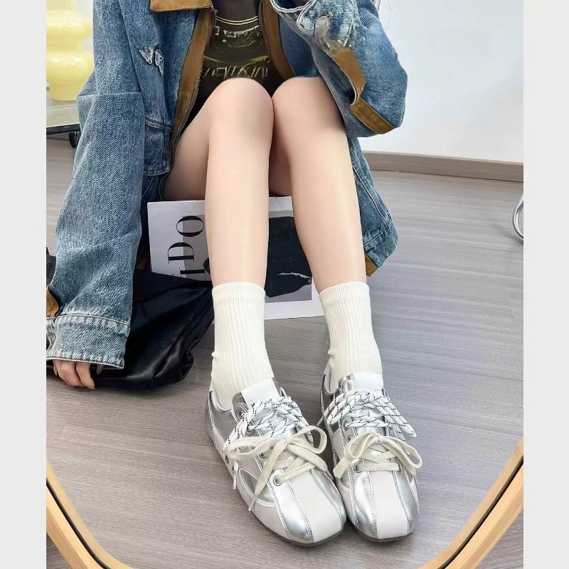 Sepatu Sneakers Wanita 2025 Pe - Sale Fashion Women ulasan dan harga